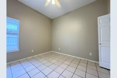 6415 Redstone Drive, Arlington, TX 76001 - Photo 16