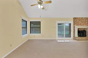 2118 Churchill Downs Dr, Arlington, TX 76017 - Photo 12
