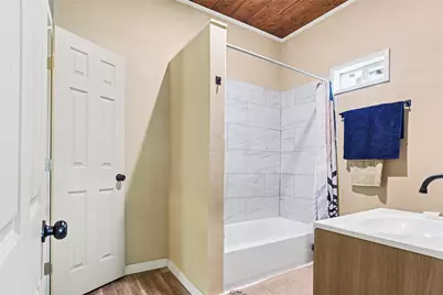 108 E Tyler Street, Ennis, TX 75119 - Photo 22