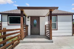 3939 E 4th St, Fort Worth, TX 76111 - Photo 2
