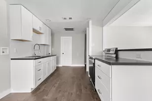 3939 E 4th St, Fort Worth, TX 76111 - Photo 6