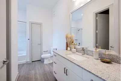 5885 Calmont Avenue #6105, Fort Worth, TX 76107 - Photo 6