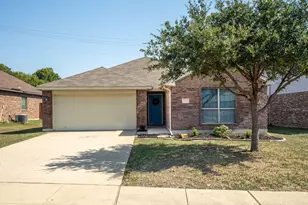 230 Windmill Dr, Justin, TX 76247 - Photo 2
