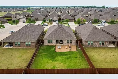 1110 Baldwin Lane, Ennis, TX 75119 - Photo 30