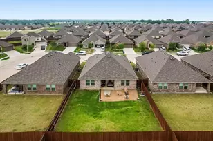 1110 Baldwin Ln, Ennis, TX 75119 - Photo 30