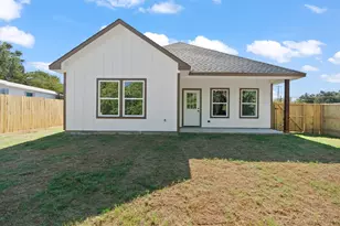 101 N Oak St, Ector, TX 75439 - Photo 20