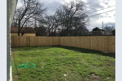 1956 E Illinois Avenue, Dallas, TX 75216 - Photo 8