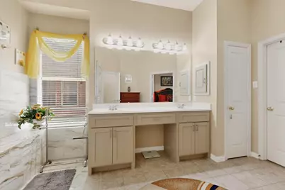 6869 Cape Cod Drive, Grand Prairie, TX 75054 - Photo 18