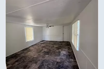 3277 Hidalgo #B, Waxahachie, TX 75167 - Photo 16