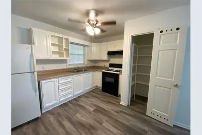 425 Wanda Way, Hurst, TX 76053 - Photo 2