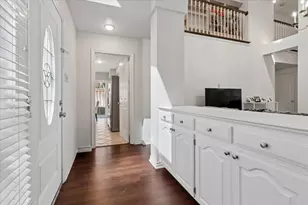924 McCoy Dr, Irving, TX 75062 - Photo 16