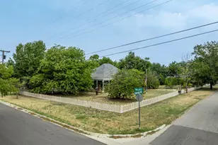 210 S Corporation St, Hillsboro, TX 76645 - Photo 18