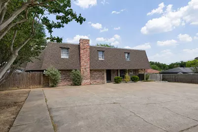 2149 Fleur De Lis Court #A, Arlington, TX 76012 - Photo 4