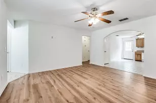 204 Gerrish St, McKinney, TX 75069 - Photo 4