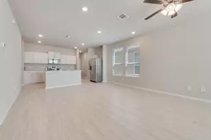 3029 Strawberry Farm Ln, Fort Worth, TX 76140 - Photo 4