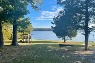 1031 Callender Lake Dr, Murchison, TX 75778 - Photo 2