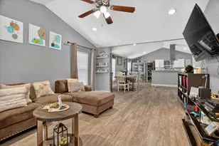 5712 Dana Dr, Haltom City, TX 76117 - Photo 6