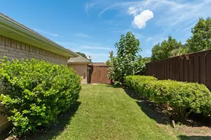 1404 Land Dr, Plano, TX 75093 - Photo 24