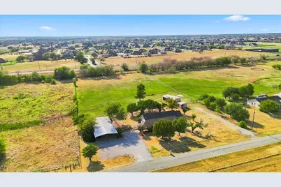 5855 Ge Horton Road, Justin, TX 76247 - Photo 34