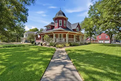 700 Cherry Street, Graham, TX 76450 - Photo 2