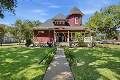 700 Cherry Street, Graham, TX 76450 - Photo 36