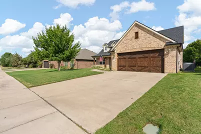 3137 Shoreline Drive, Burleson, TX 76028 - Photo 2