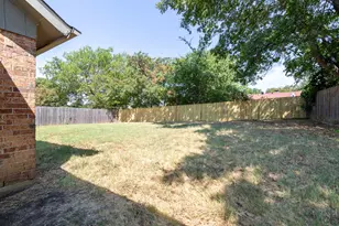 209 Pebblebrook St, Arlington, TX 76014 - Photo 28