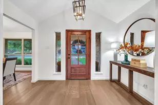 2801 W Aspen Ct, Plano, TX 75075 - Photo 2