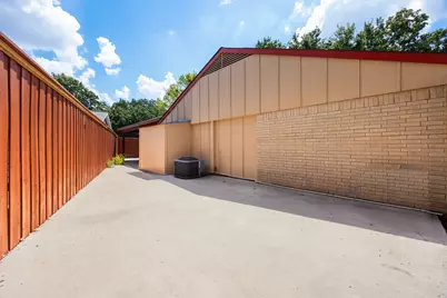 1706 Eastcliff Drive, Dallas, TX 75217 - Photo 24