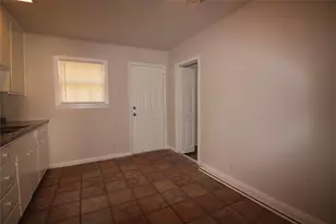 5020 Cedar Hill Rd, Fort Worth, TX 76116 - Photo 6