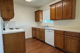 1217 Narrow Ln, Red Oak, TX 75154 - Photo 4