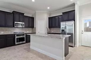 1006 Summer Grove Dr, Midlothian, TX 76065 - Photo 2