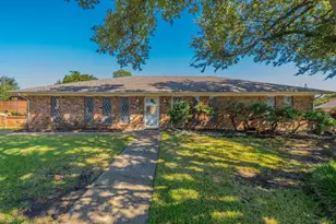 141 Villa Park Dr, Highland Village, TX 75077 - Photo 1