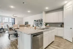 935 Ponds Edge Ln, Euless, TX 76040 - Photo 20