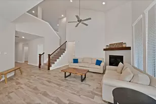 1622 Hope Ln, Garland, TX 75040 - Photo 2