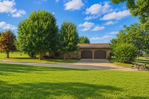 3711 Dove Creek Rd, Cleburne, TX 76031 - Photo 4
