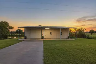 3711 Dove Creek Rd, Cleburne, TX 76031 - Photo 8
