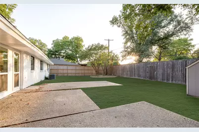 7111 Wild Valley Drive, Dallas, TX 75231 - Photo 22