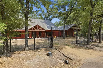 1404 Grove Drive, West Tawakoni, TX 75474 - Photo 2