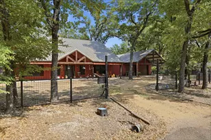 1404 Grove Dr, West Tawakoni, TX 75474 - Photo 2