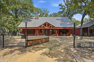 1404 Grove Dr, West Tawakoni, TX 75474 - Photo 1