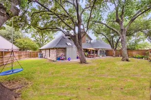 1121 Derbyshire Pl, Carrollton, TX 75007 - Photo 40