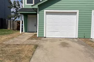 4606 Alamosa St, Fort Worth, TX 76119 - Photo 2