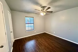 1729 W Doyle St, Granbury, TX 76048 - Photo 14