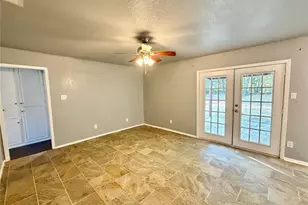 1729 W Doyle St, Granbury, TX 76048 - Photo 6
