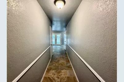 1729 W Doyle Street, Granbury, TX 76048 - Photo 4