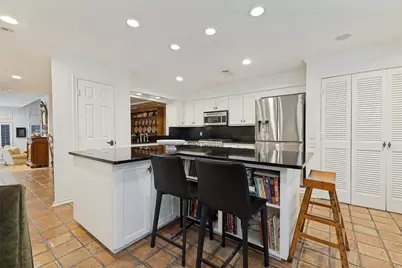3801 Gilbert Avenue #M, Dallas, TX 75219 - Photo 4
