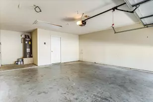 1025 Jessica Dr, Burleson, TX 76028 - Photo 28