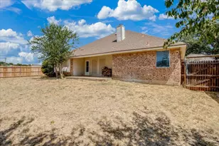 1025 Jessica Dr, Burleson, TX 76028 - Photo 30