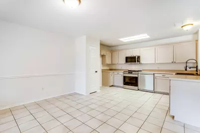 1025 Jessica Drive, Burleson, TX 76028 - Photo 10